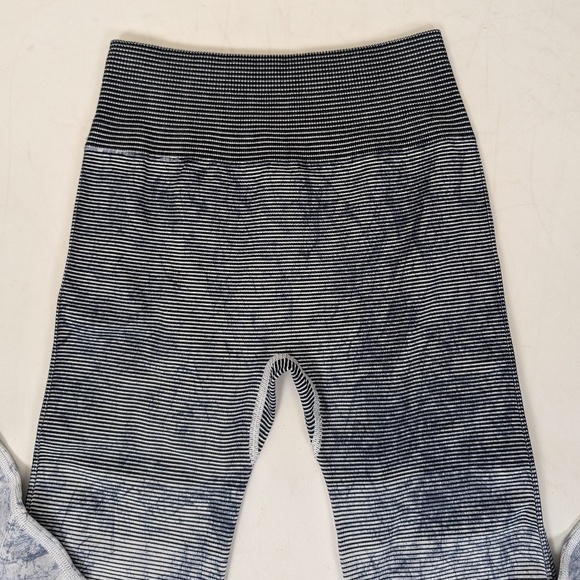 Lululemon Leggings Ombré Long Neutral Pattern Tight Fitted Mid High Rise - Picture 3 of 8